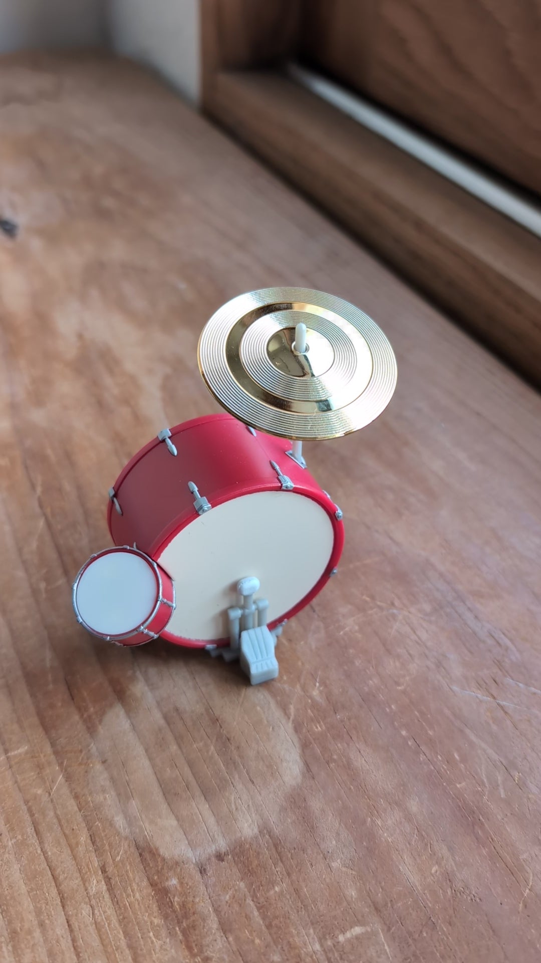 読み込み：Hachette　トイ&amp;ブック  ドラムキット