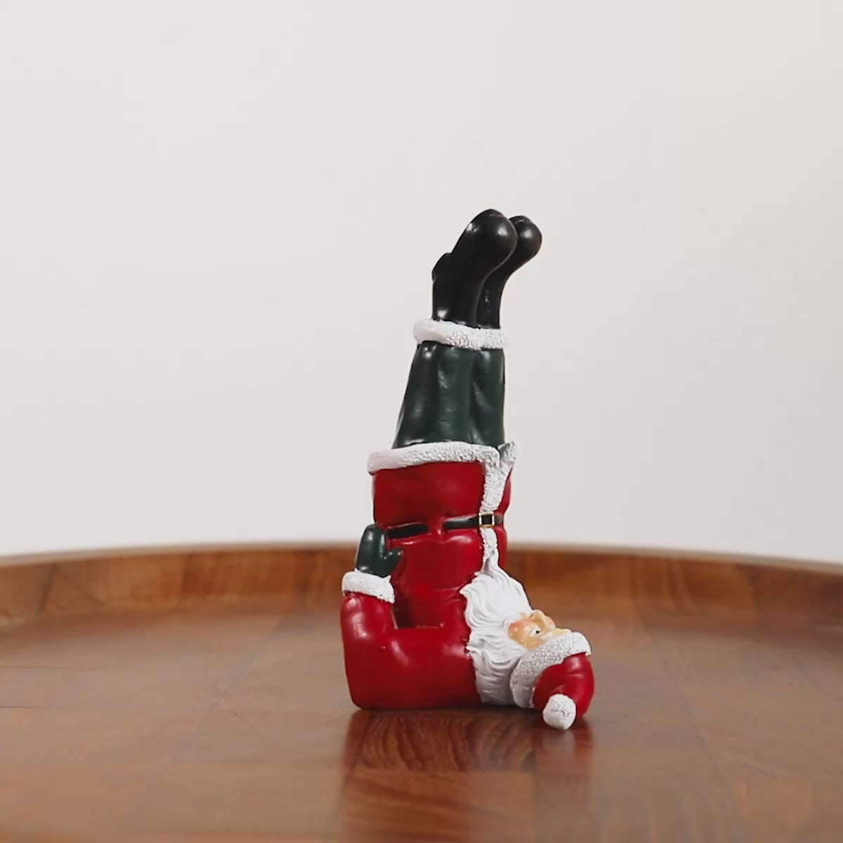 読み込み：クリスマスドール　ヨガサンタ ポーズL