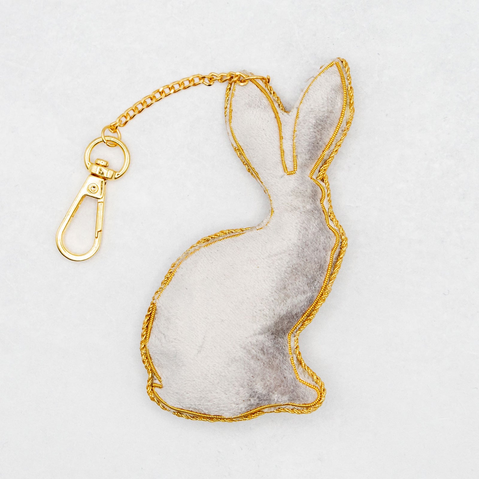 COTTAGE/コテージ　ザリ刺繍 キーホルダー グレーラビット