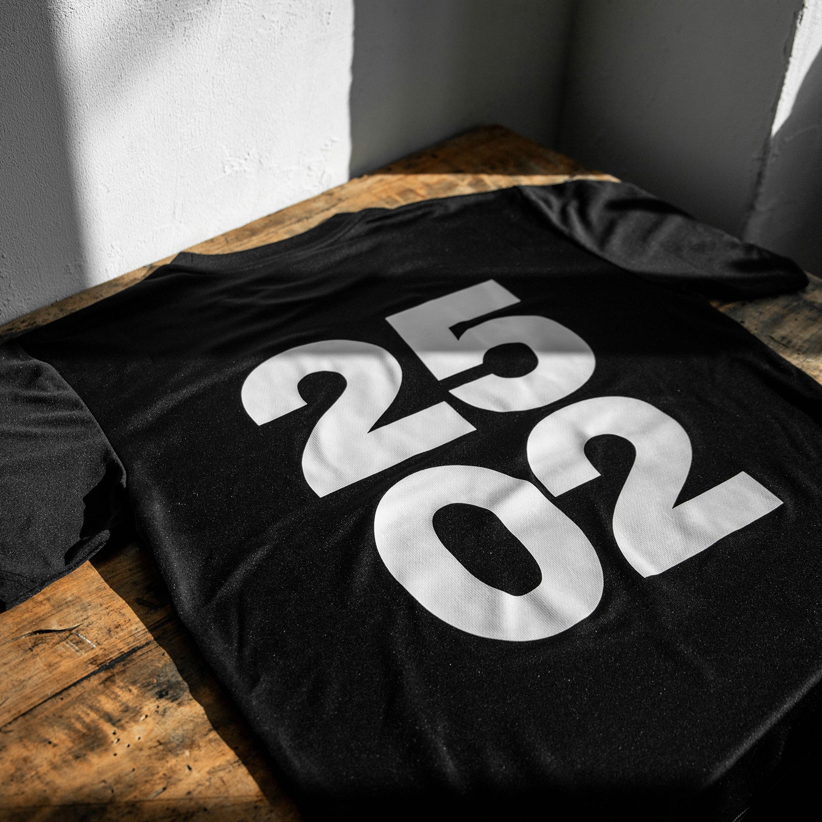 ニコノマニマニ ランニングTシャツ　2502