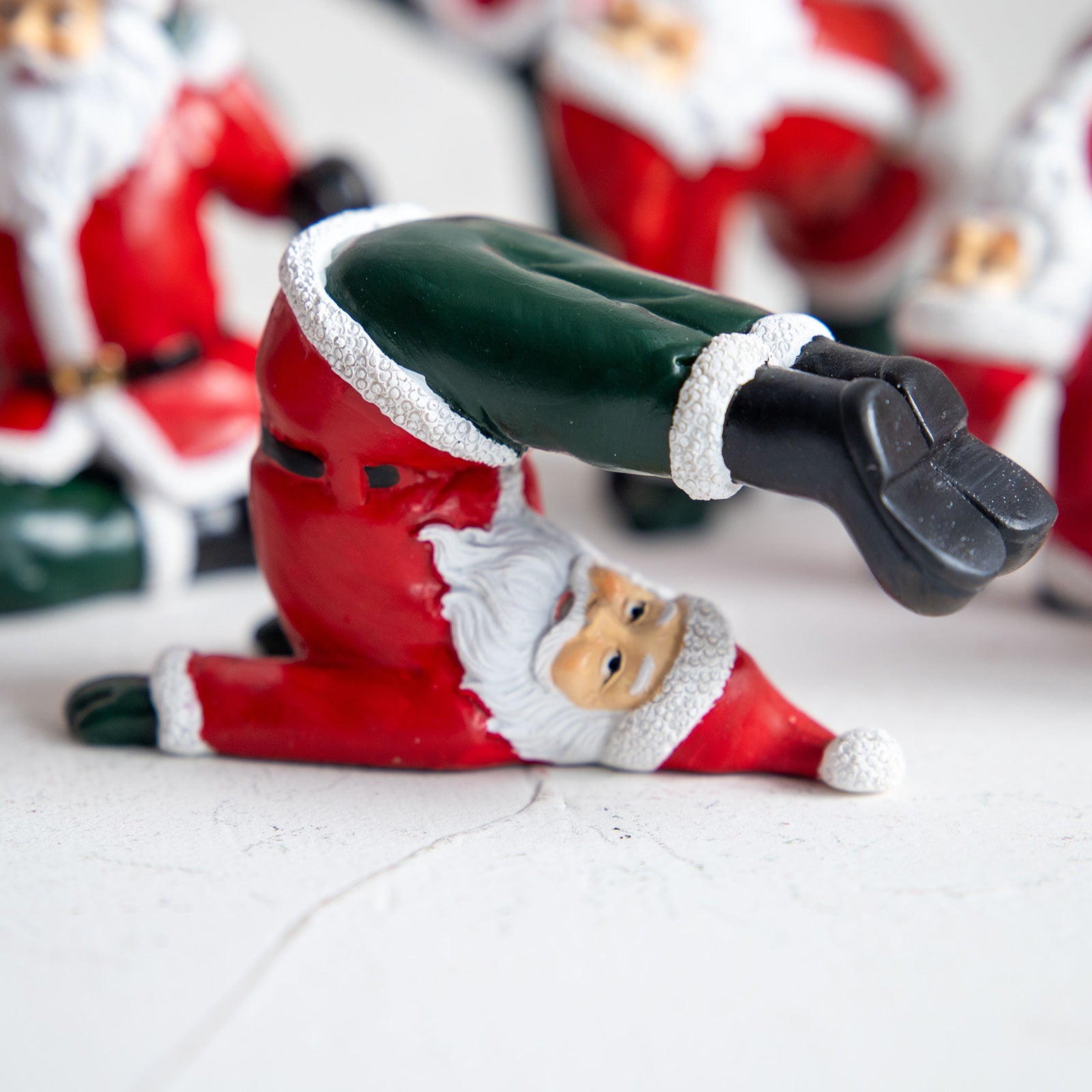 クリスマスドール　ヨガサンタ ポーズN