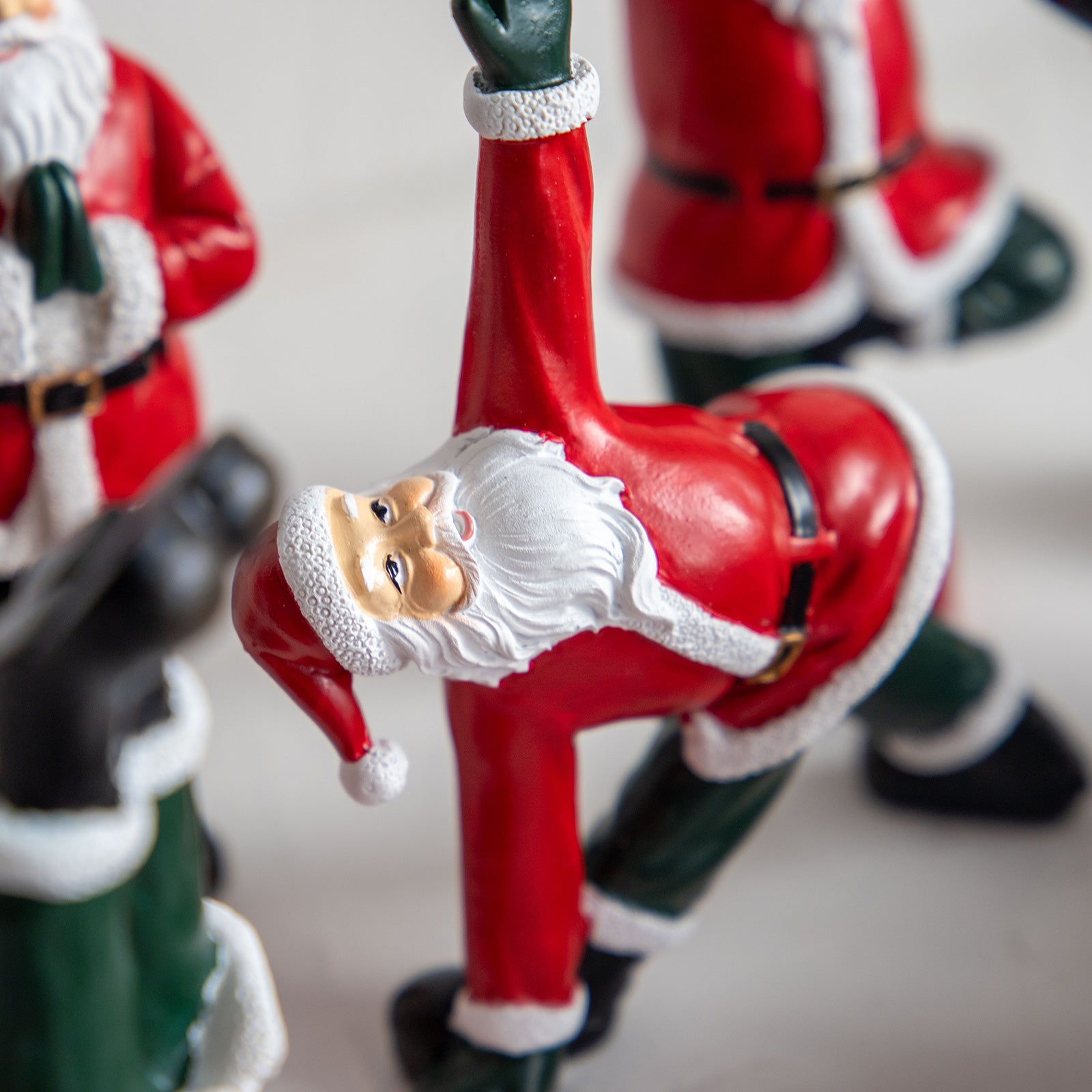 Yoga Santa Claus – ニコノマニマニ雑貨店オンラインストア