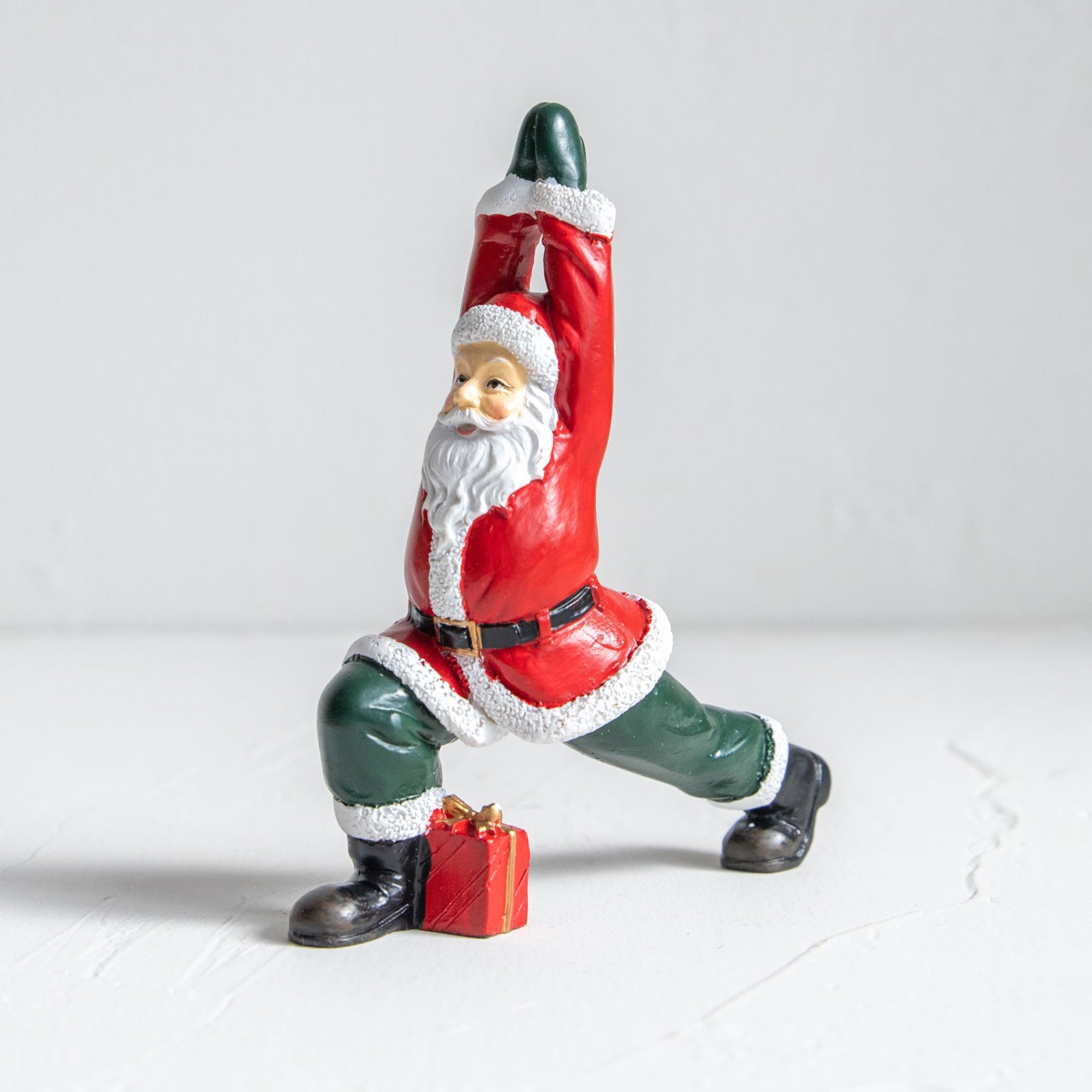 クリスマスドール　ヨガサンタ ポーズB