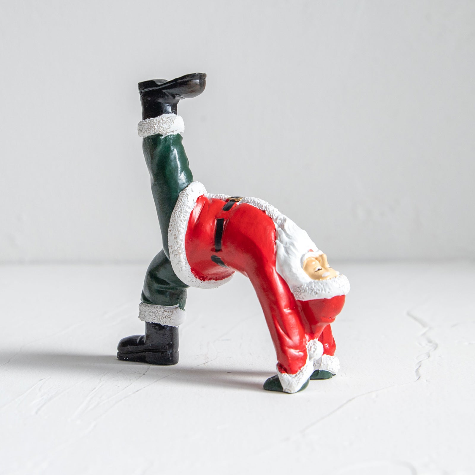 クリスマスドール　ヨガサンタ ポーズC