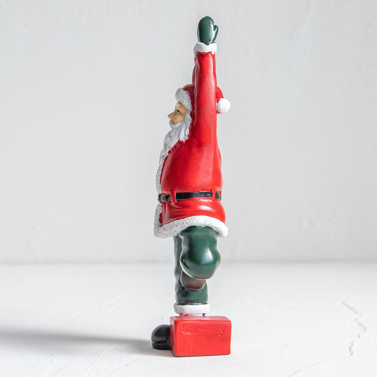 クリスマスドール　ヨガサンタ ポーズE