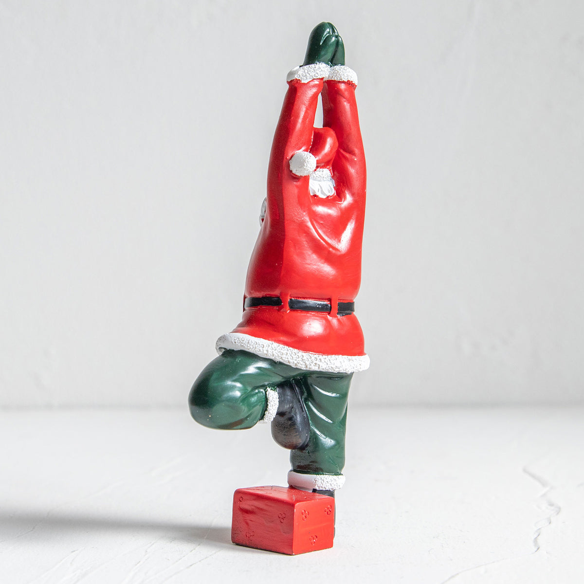 クリスマスドール　ヨガサンタ ポーズE