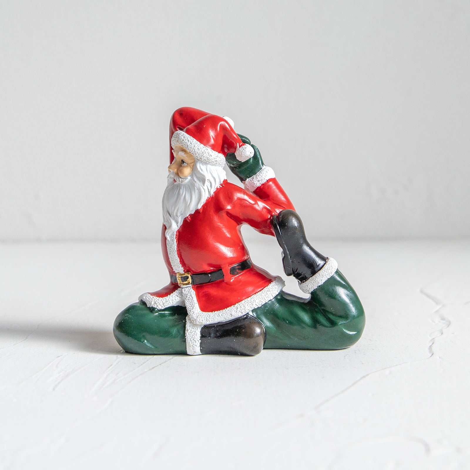 クリスマスドール　ヨガサンタ ポーズF