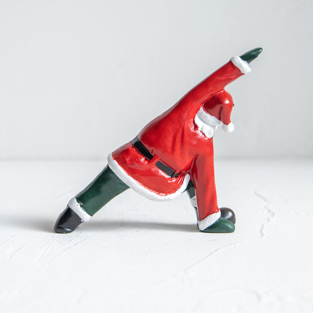 クリスマスドール　ヨガサンタ ポーズJ