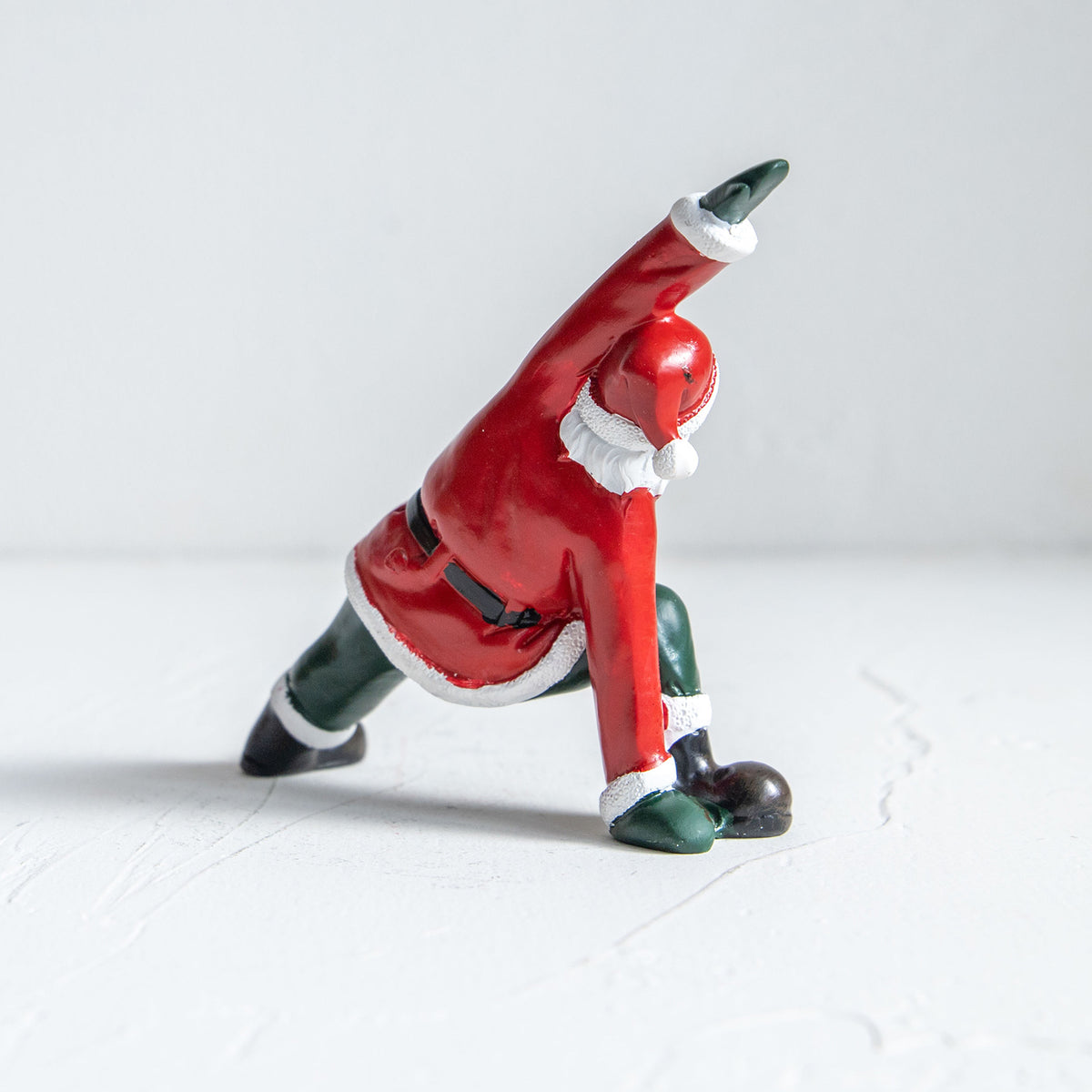 クリスマスドール　ヨガサンタ ポーズJ