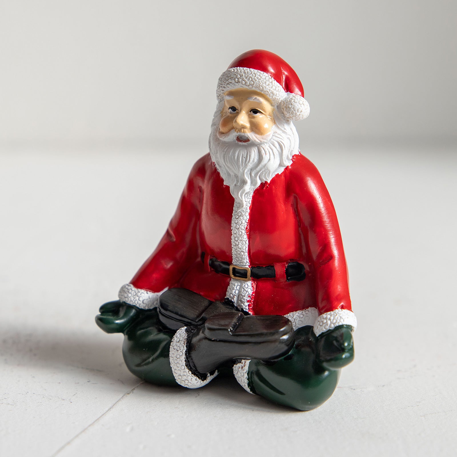 クリスマスドール　ヨガサンタ ポーズK