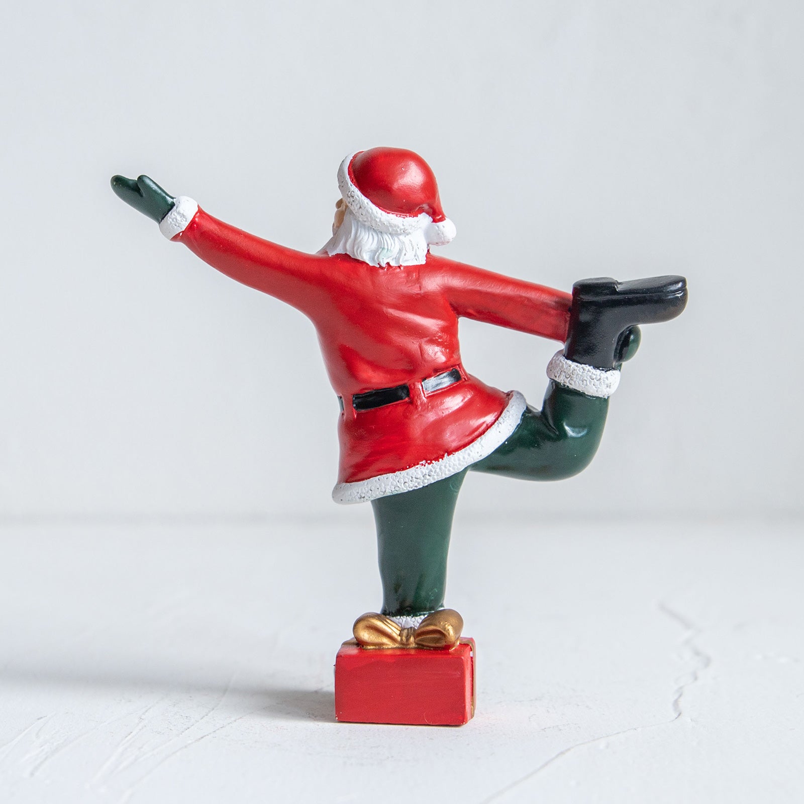 クリスマスドール　ヨガサンタ ポーズM