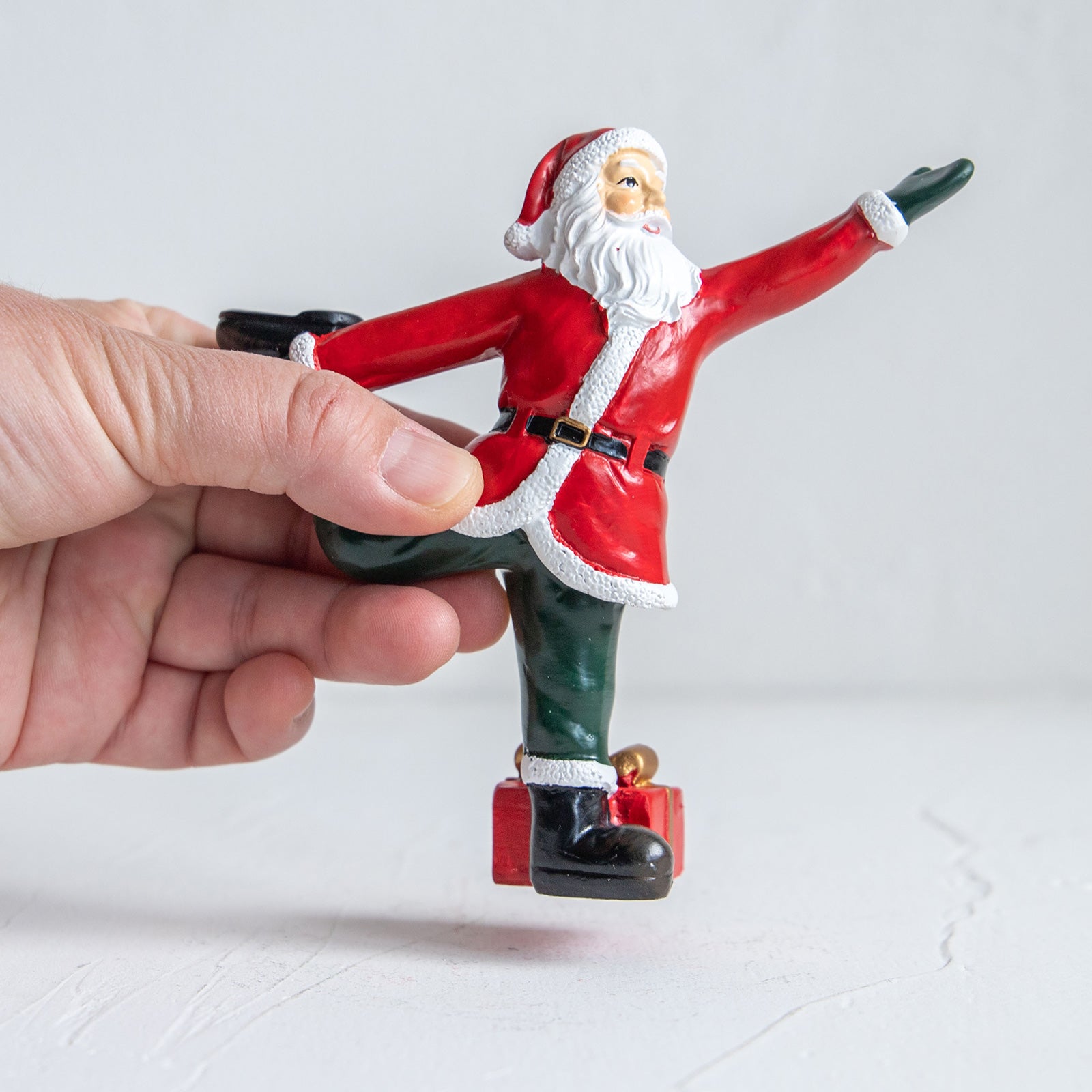 クリスマスドール　ヨガサンタ ポーズM