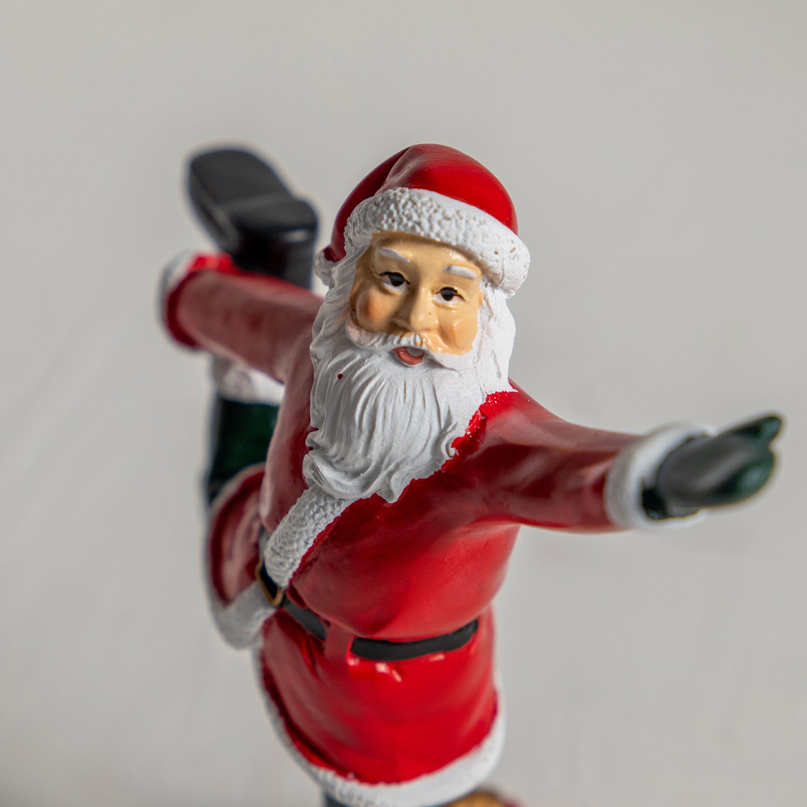 クリスマスドール　ヨガサンタ ポーズM