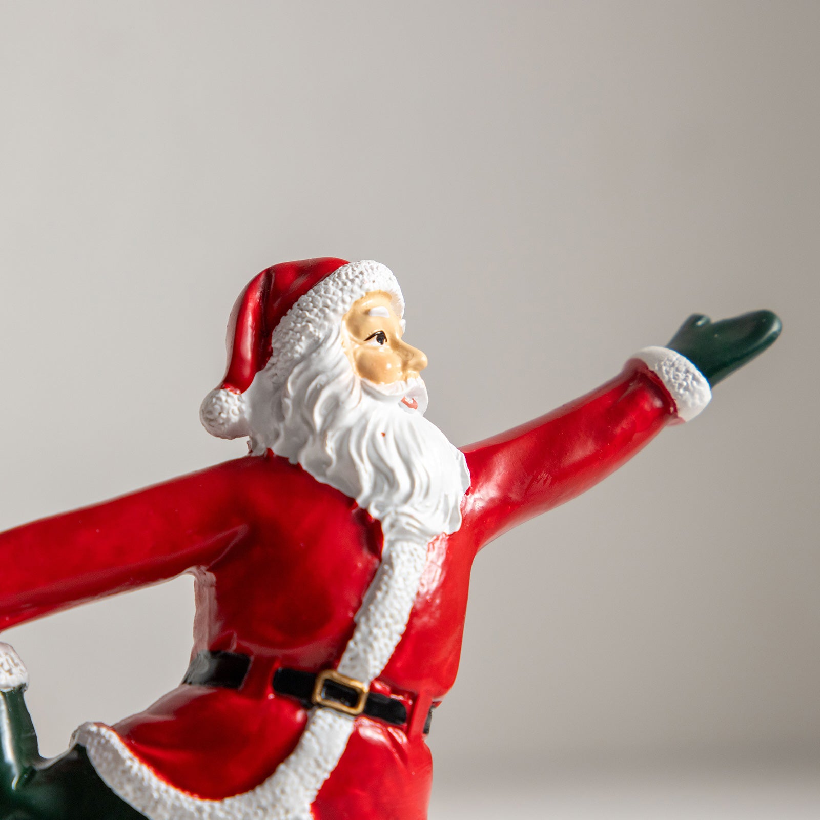 クリスマスドール　ヨガサンタ ポーズM