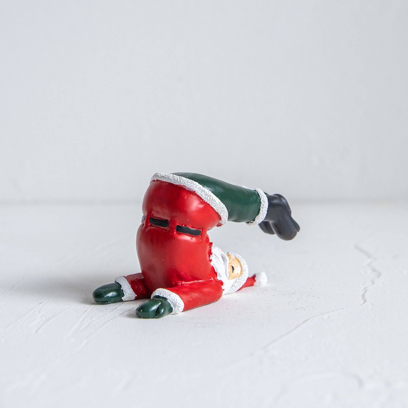 クリスマスドール　ヨガサンタ ポーズN