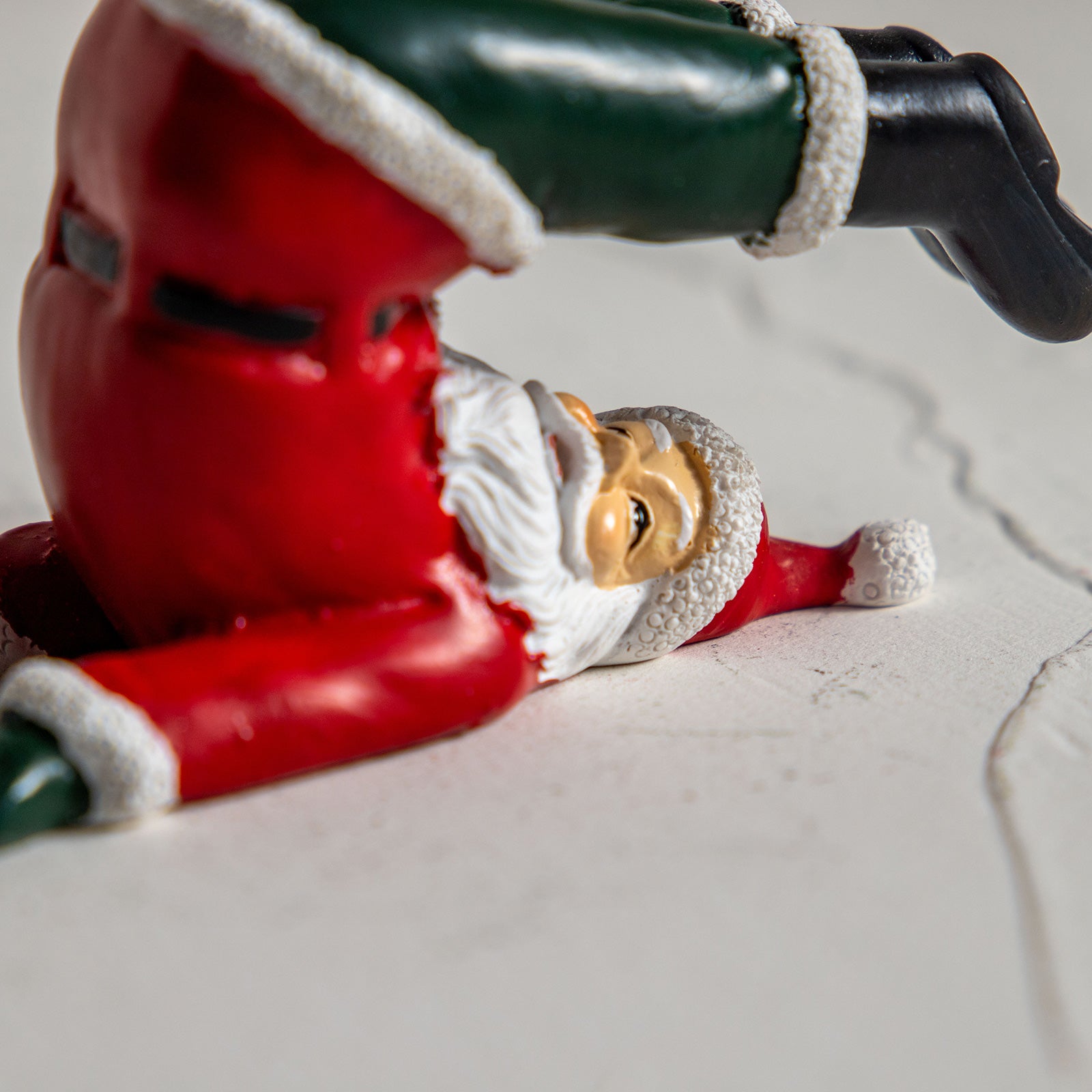 クリスマスドール　ヨガサンタ ポーズN