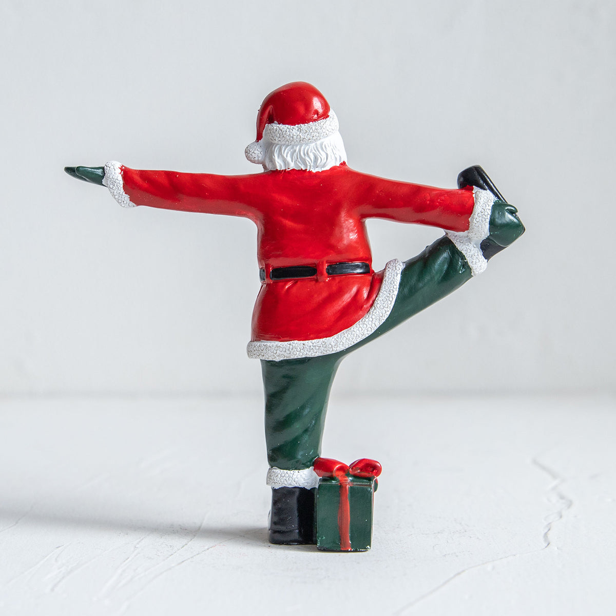 クリスマスドール　ヨガサンタ ポーズP