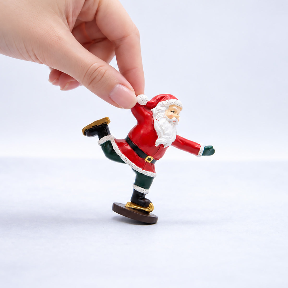 クリスマスドール　スポーツサンタ スケート