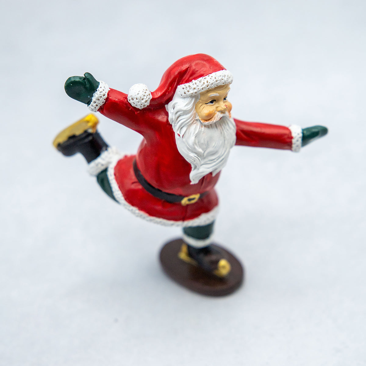 クリスマスドール　スポーツサンタ スケート
