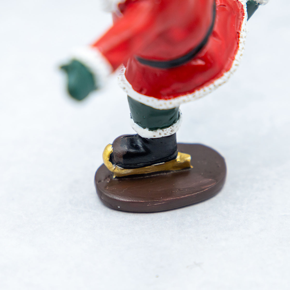 クリスマスドール　スポーツサンタ スケート