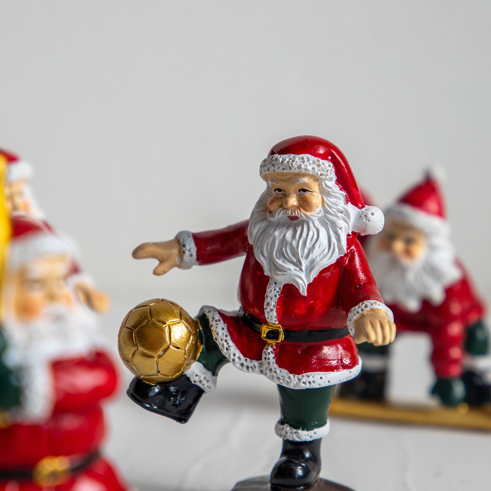 クリスマスドール　スポーツサンタ サッカー