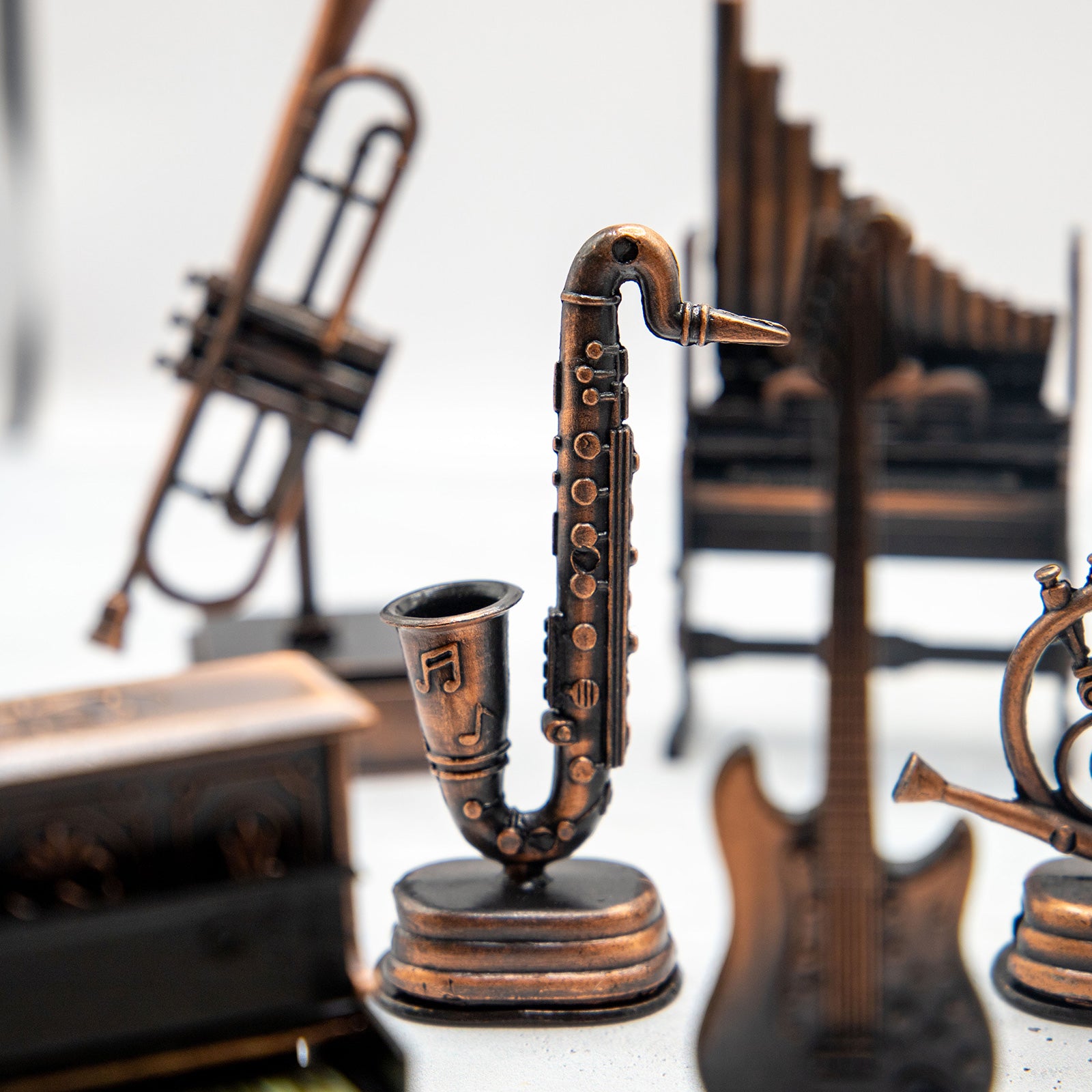 アンティークシャープナー　サックス