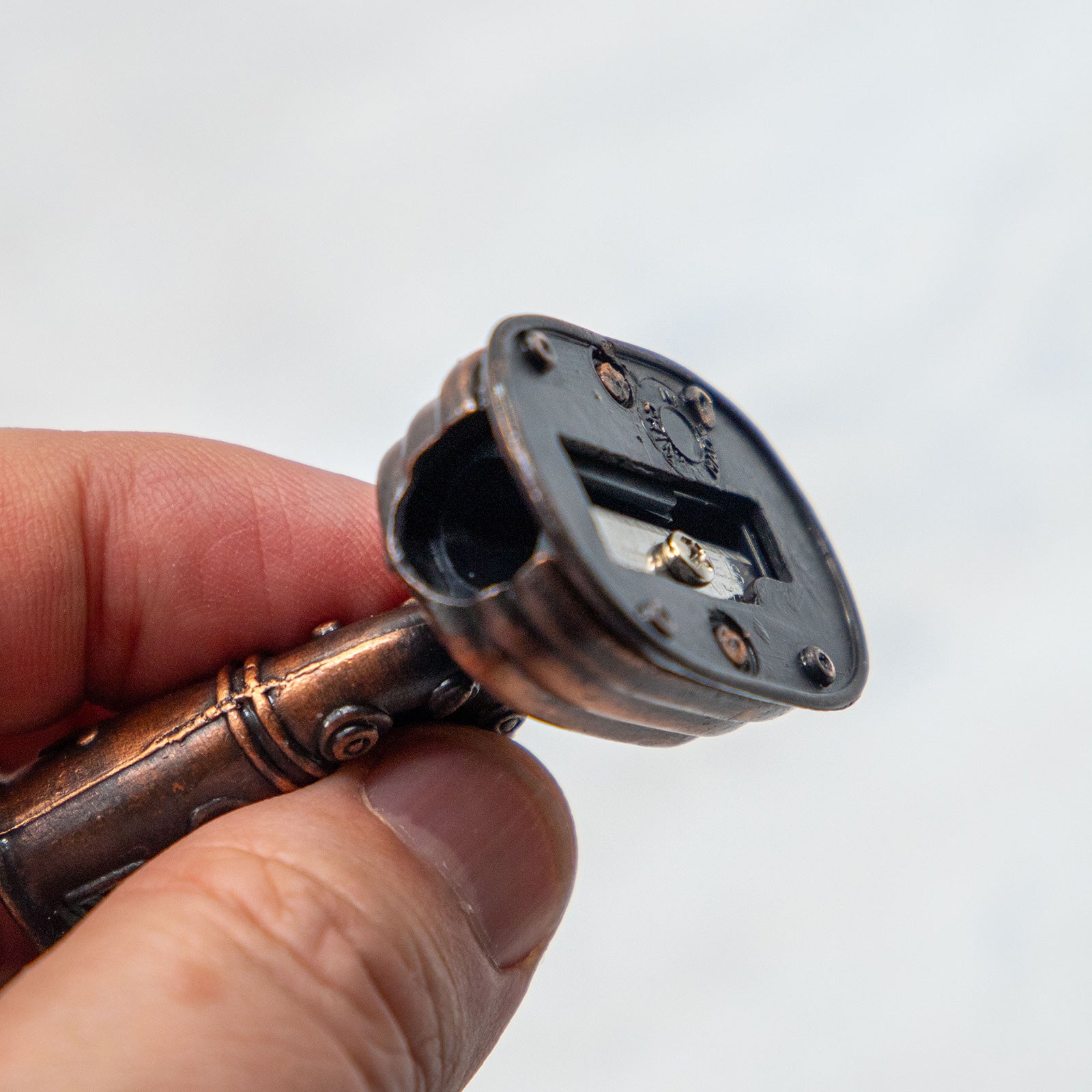 アンティークシャープナー　サックス