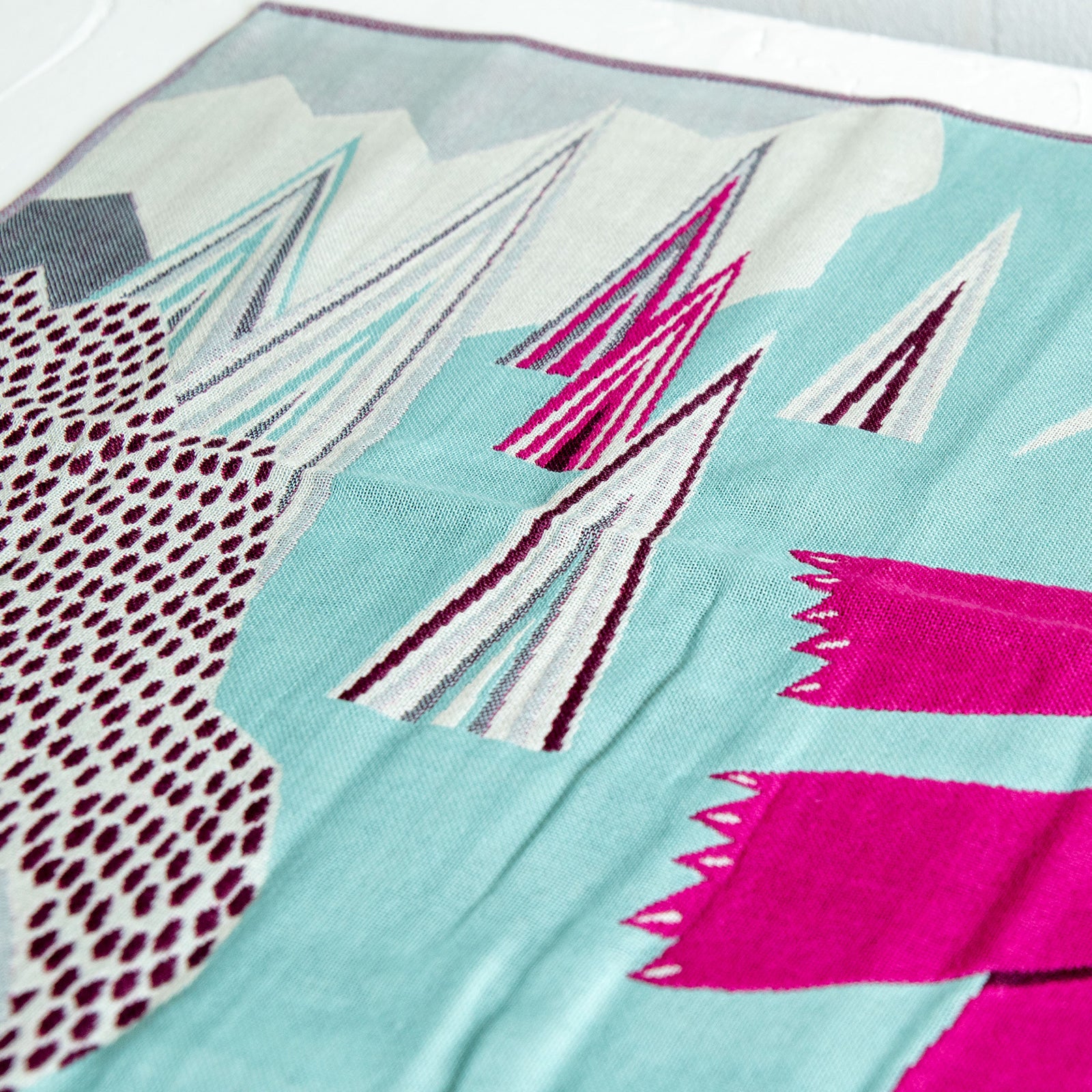 moritaMiW/モリタミウ　マルチクロス  時々立ってみるセイウチ