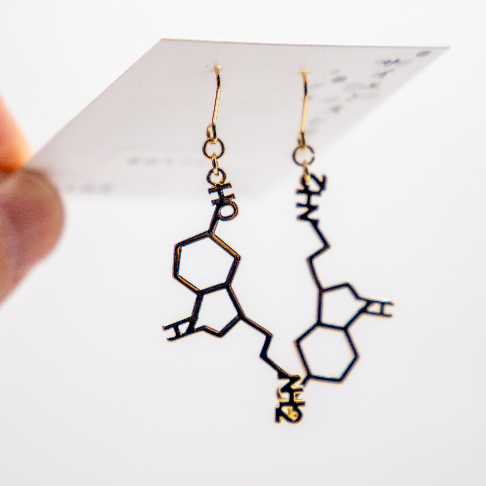 gargle/ガーグル　セロトニン ピアス