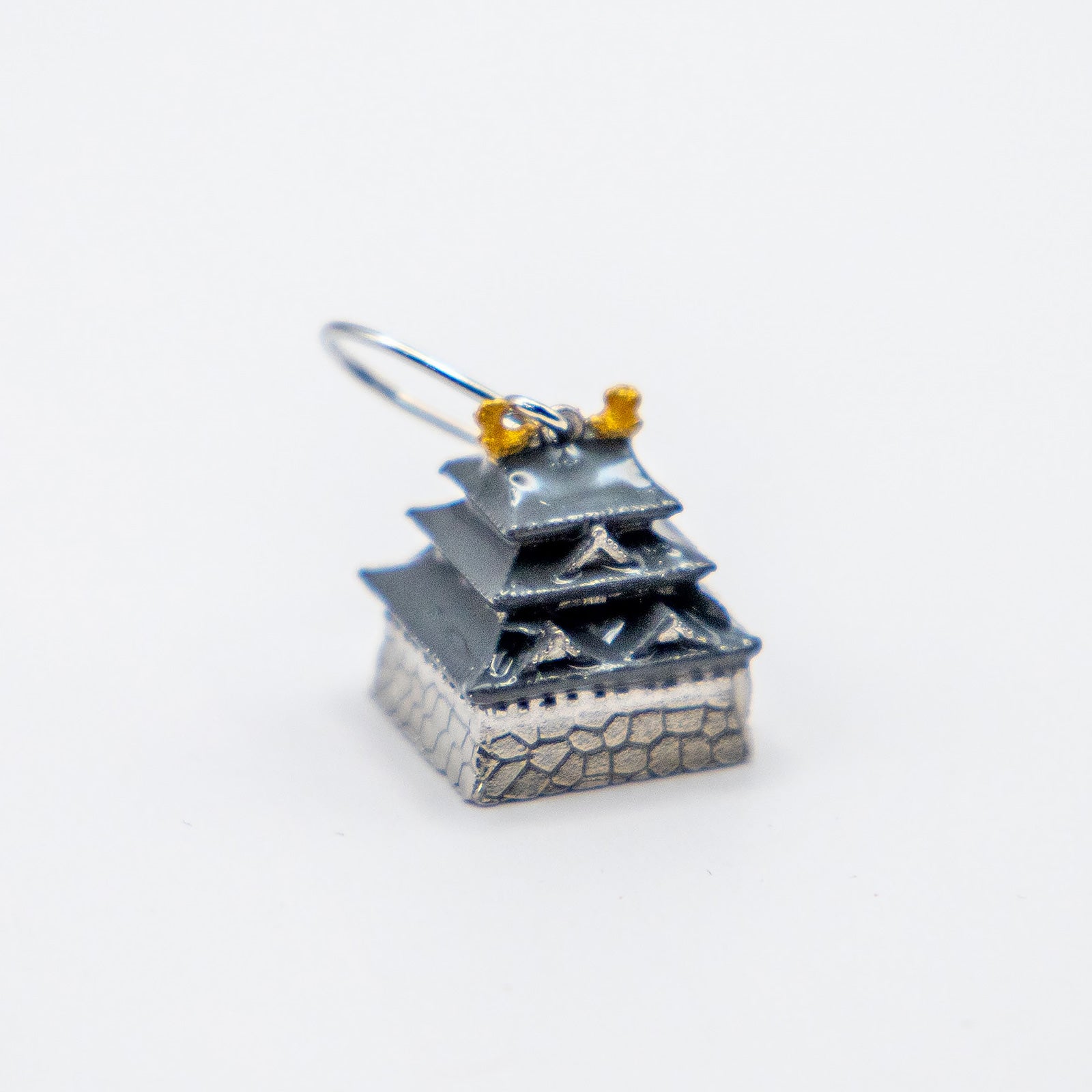 gargle/ガーグル　城 ピアス