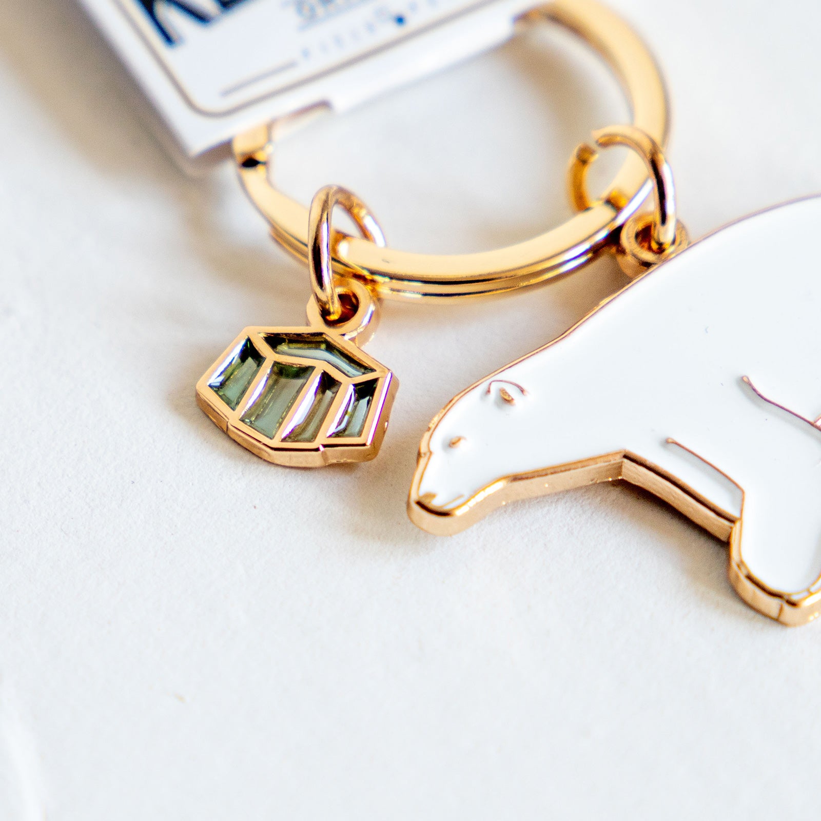 キーホルダー　アニマルキーリング ホッキョクグマ