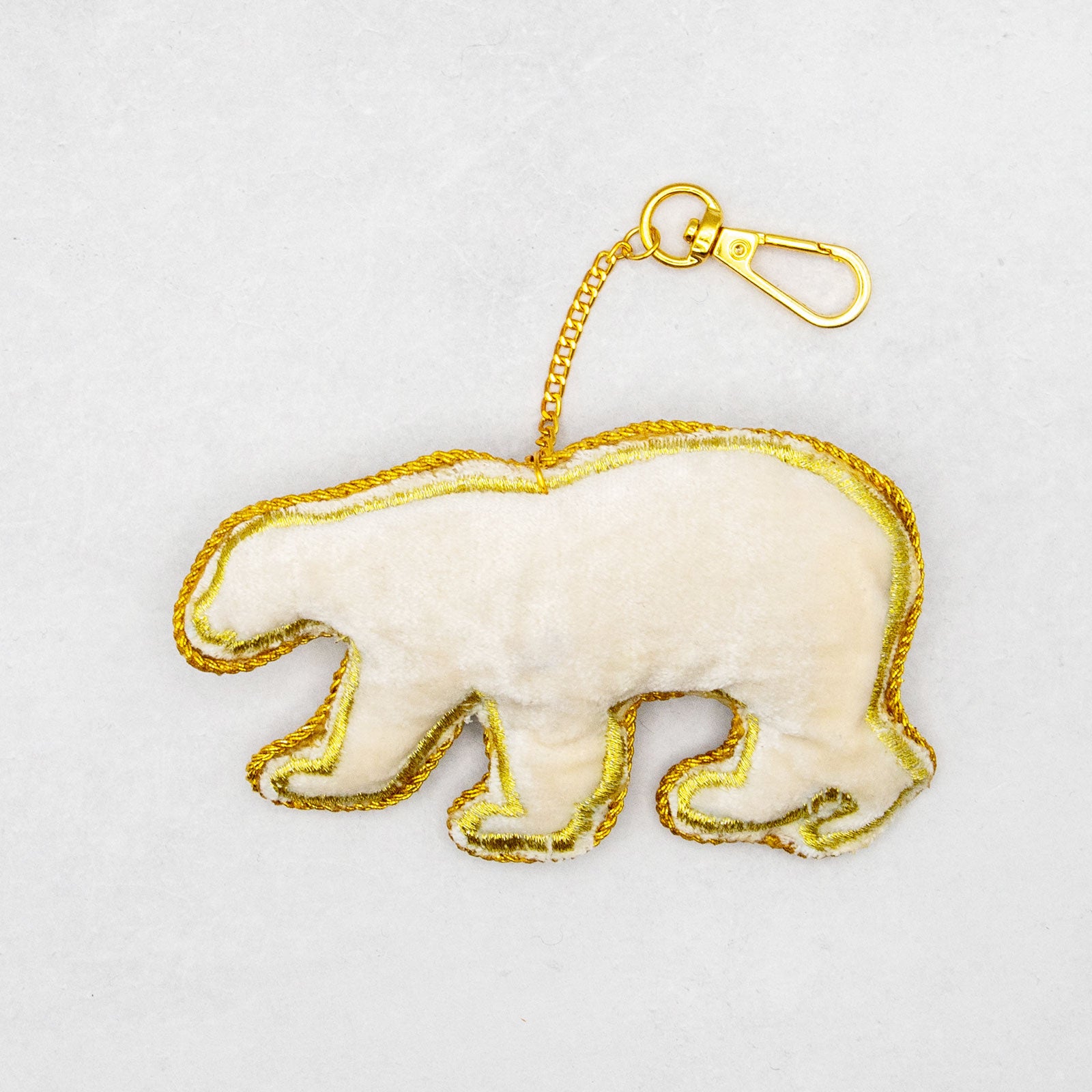 COTTAGE/コテージ　ザリ刺繍 キーホルダー シロクマ