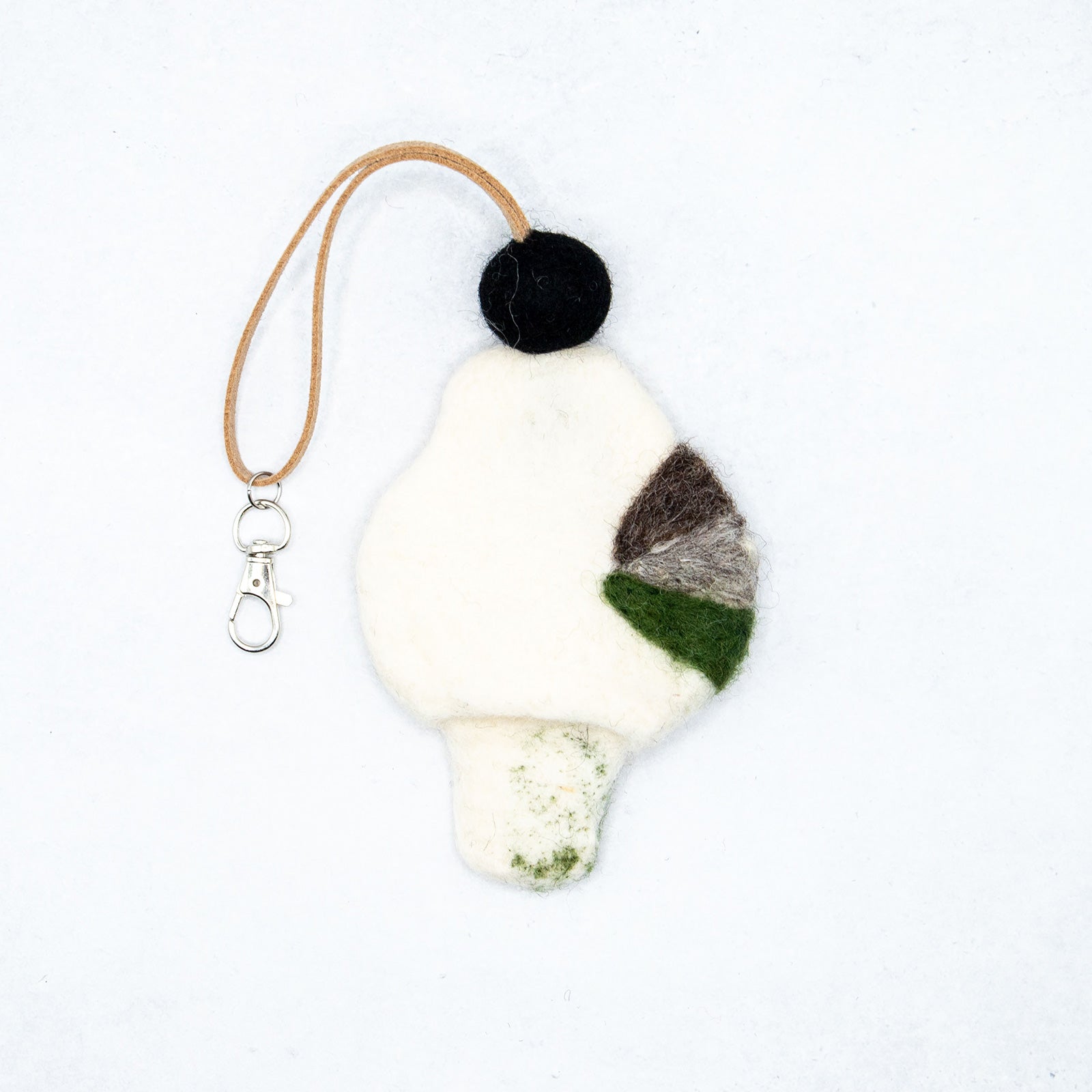 フェアトレード　羊毛フェルト シマエナガ キーケース