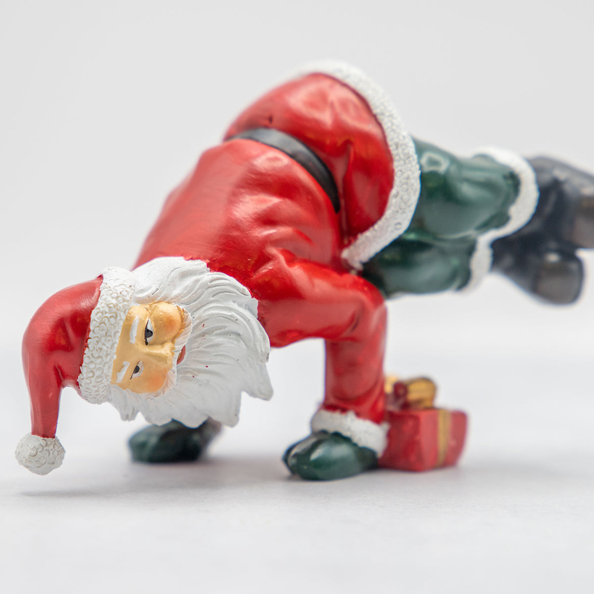 クリスマスドール　ヨガサンタ サイドクロウ