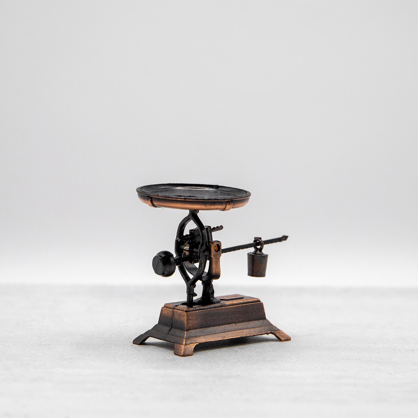 アンティークシャープナー　ハカリ