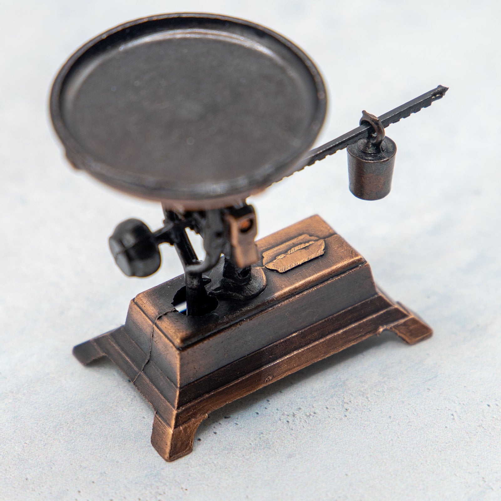 アンティークシャープナー　ハカリ