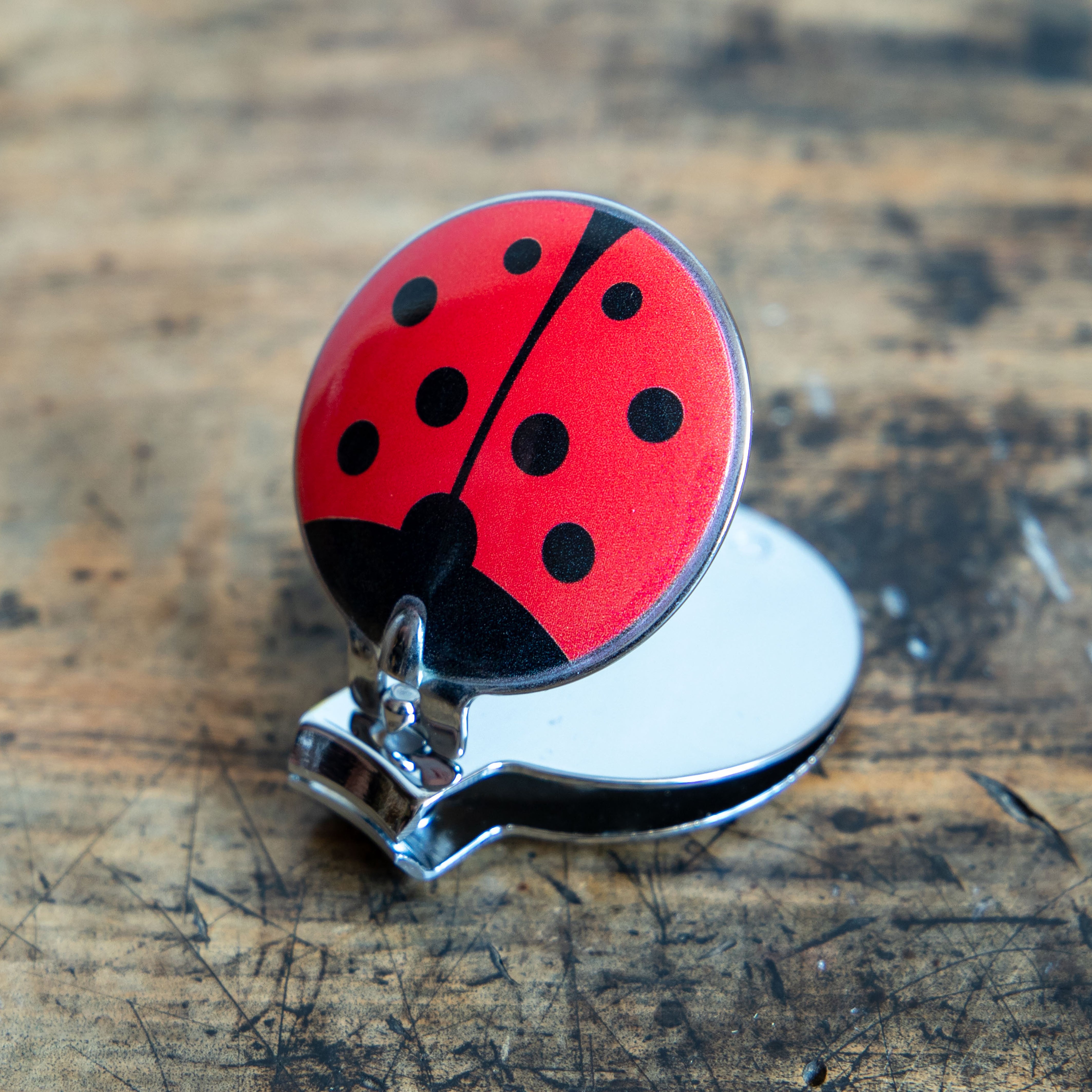 KIKKERLAND / キッカーランド　てんとう虫 爪切り