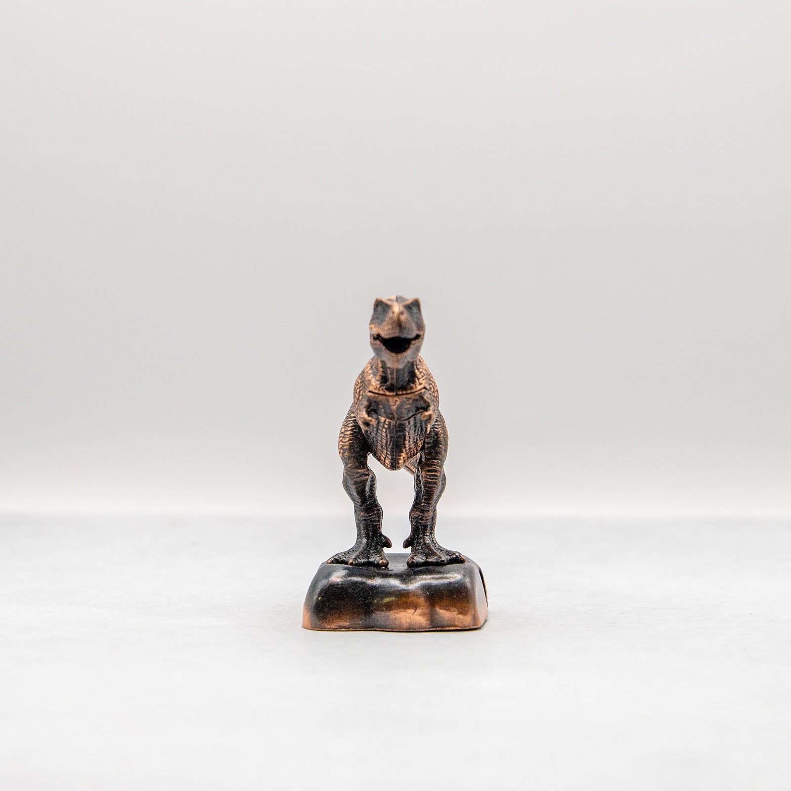 アンティークシャープナー　恐竜