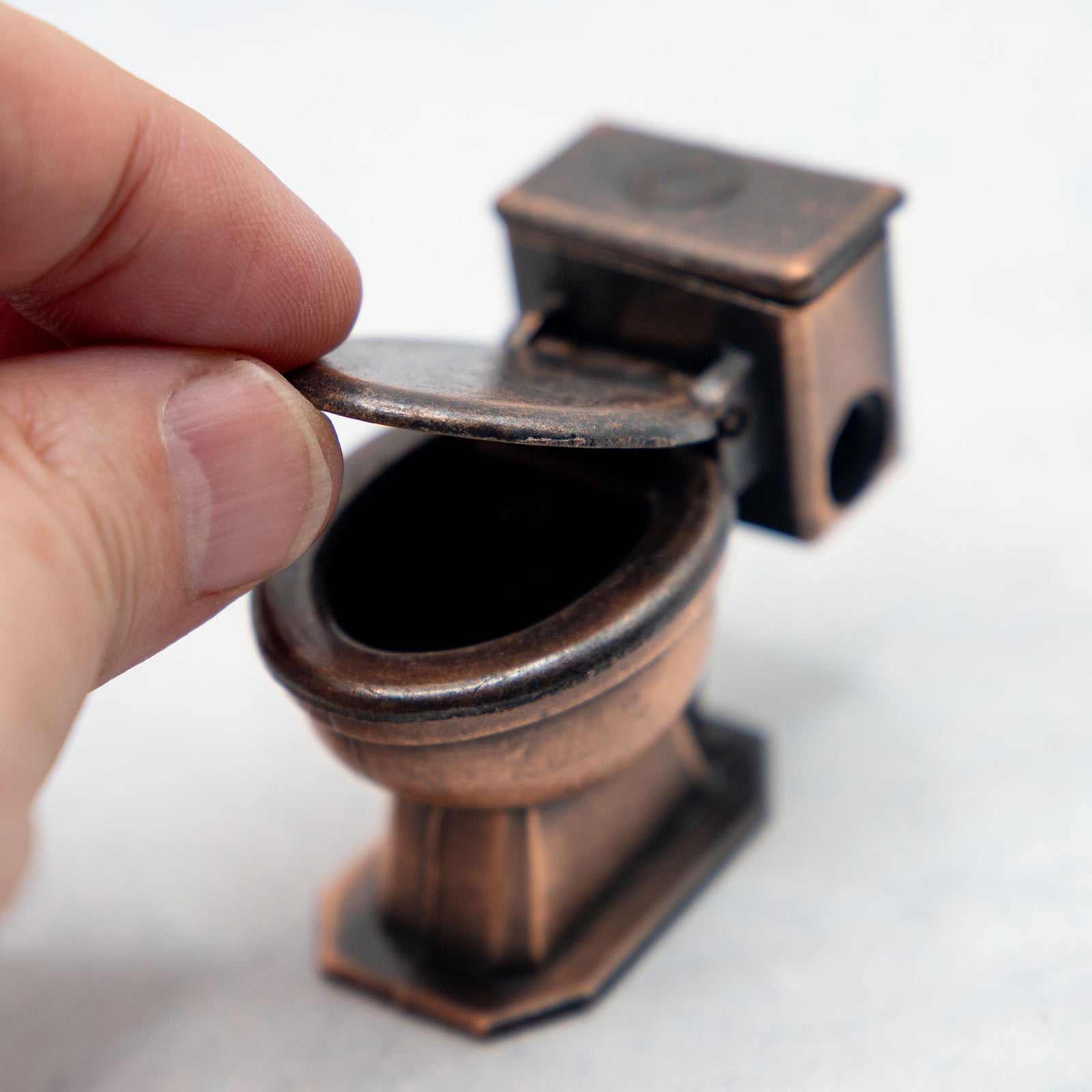 アンティークシャープナー　トイレ