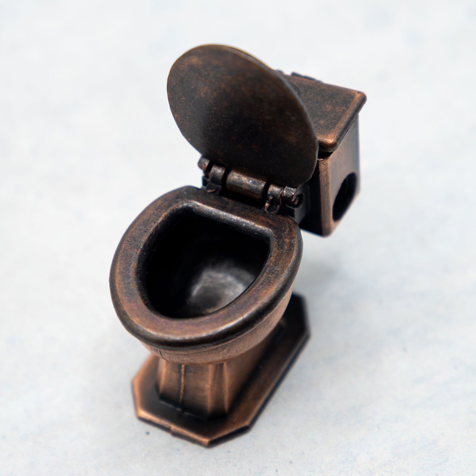 アンティークシャープナー　トイレ