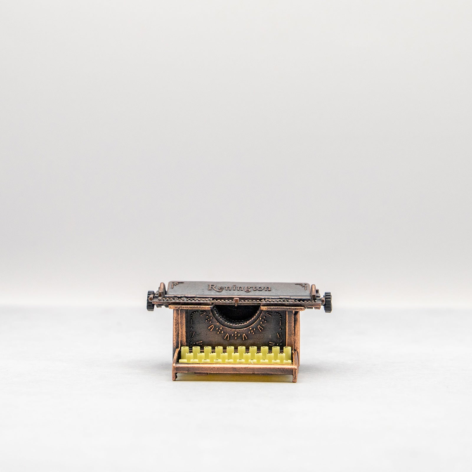 アンティークシャープナー　タイプライター