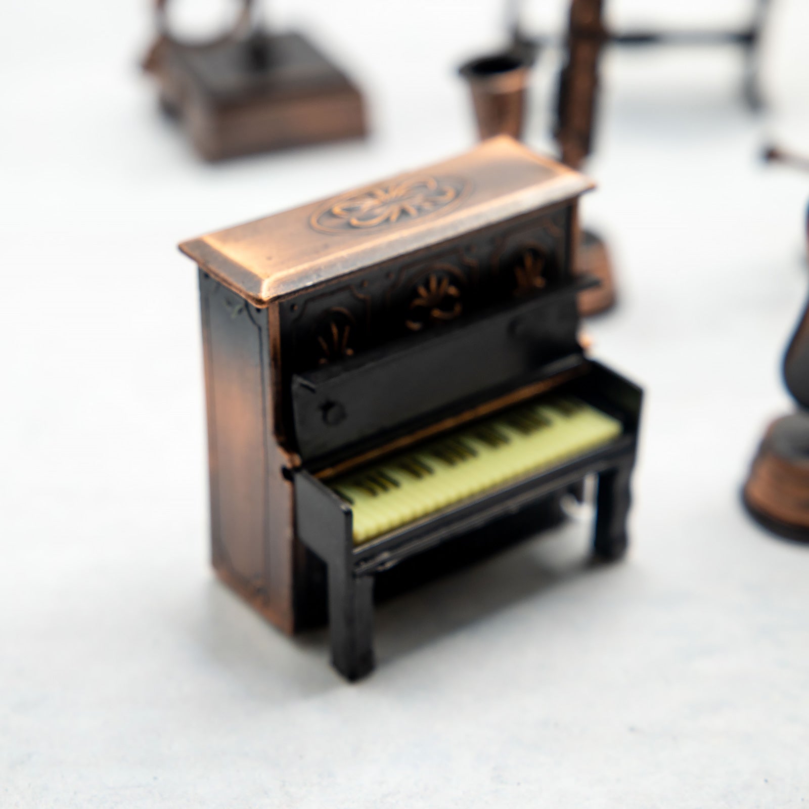 アンティークシャープナー　アップライトピアノ