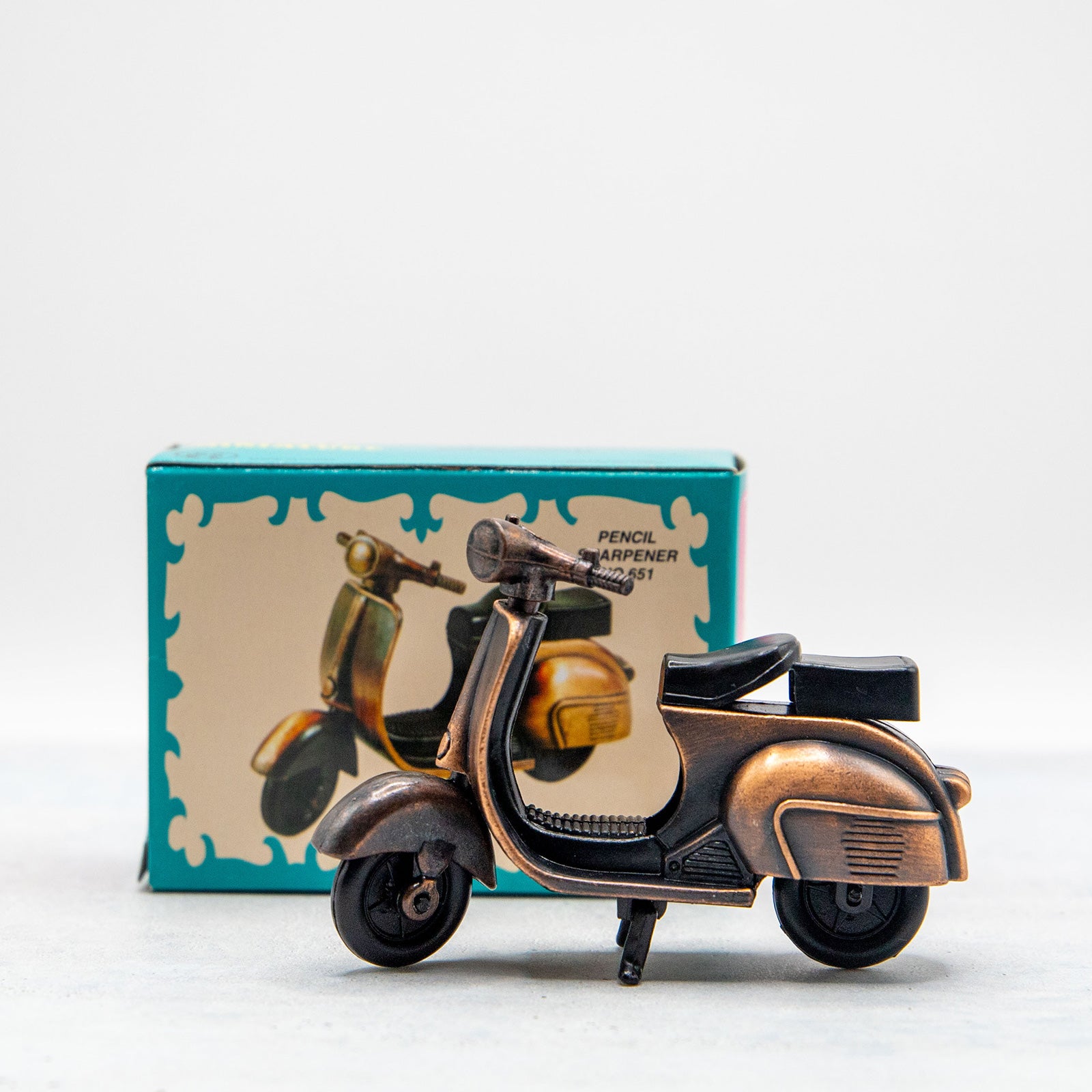 アンティークシャープナー　ベスパ