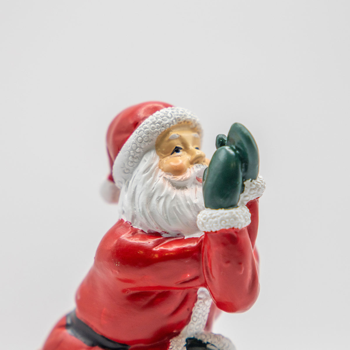 クリスマスドール　ヨガサンタ ワシのポーズ
