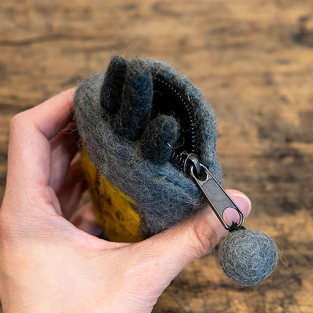 フェアトレード　羊毛フェルト ハシビロコウ コインポーチ