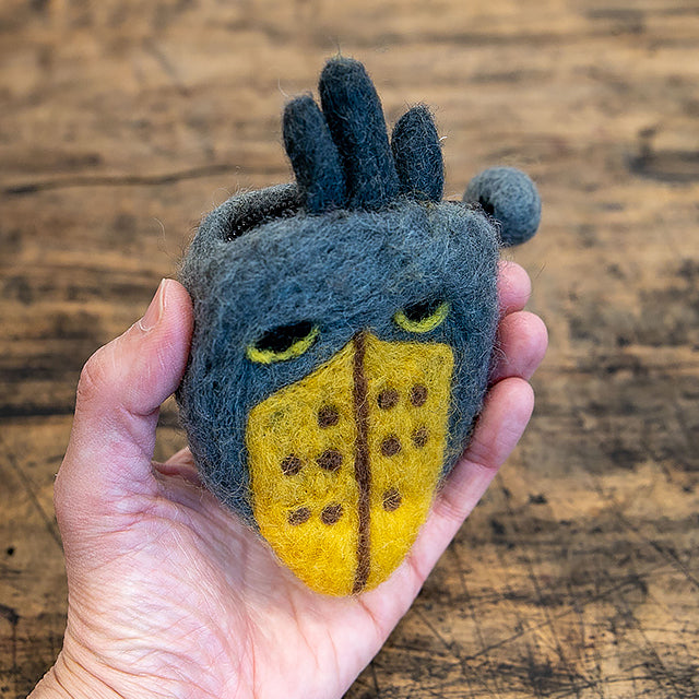 フェアトレード　羊毛フェルト ハシビロコウ コインポーチ